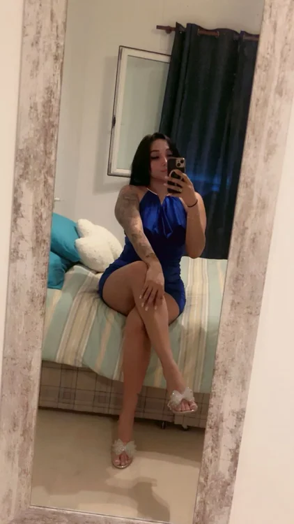 Silueta curvilínea y proporciones sumamente femeninas que garantizan una presencia visual inmejorable en la mejor compañía